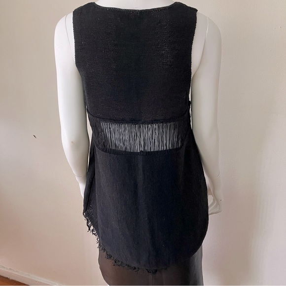 Like New One Grey Day black linen mix sleeveless hi/lo top - Picture 2 of 14
